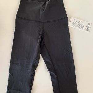 Wunder Under High Rise Crop 23” Lululemon Legging